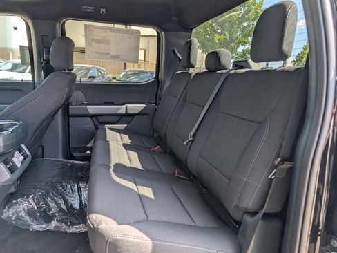 New 2025 Ford F150 XLT w/ Equipment Group 301A Standard image 27