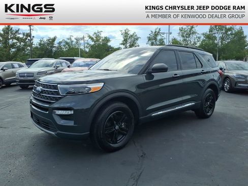 Used 2022 Ford Explorer XLT w/ Equipment Group 202A AWD/4WD image 1