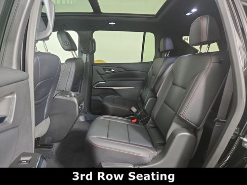 Certified 2025 Chevrolet Traverse Z71 image 12