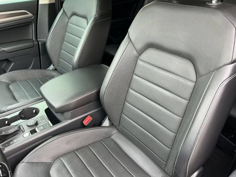 Used 2018 Volkswagen Atlas SEL AWD/4WD image 18