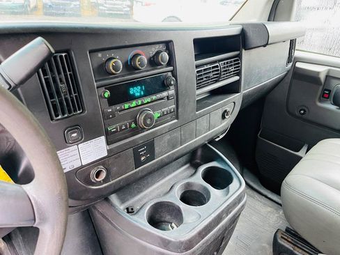 Used 2014 GMC Savana 3500 Extended RWD image 22