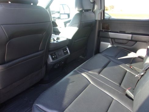 Used 2022 Ford F150 Lariat image 18