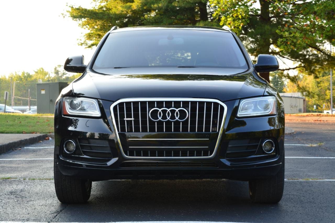 Used 2016 Audi Q5 2.0T Premium Plus w/ Technology Package AWD/4WD image 2