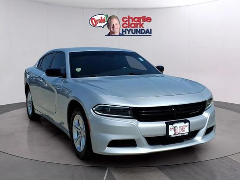 Used 2023 Dodge Charger SXT RWD image 7