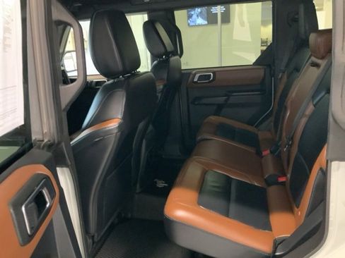 Used 2024 Ford Bronco Outer Banks image 19