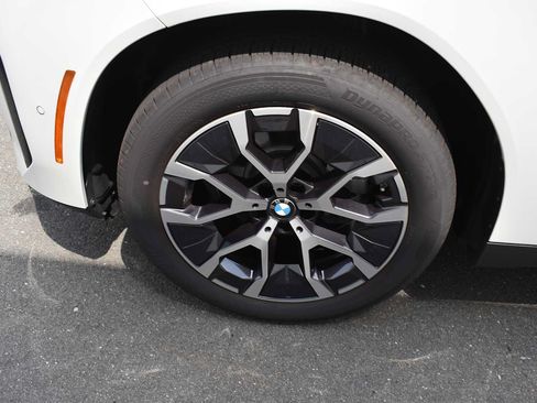 Used 2026 BMW X3 xDrive30i w/ Premium Package AWD/4WD image 9
