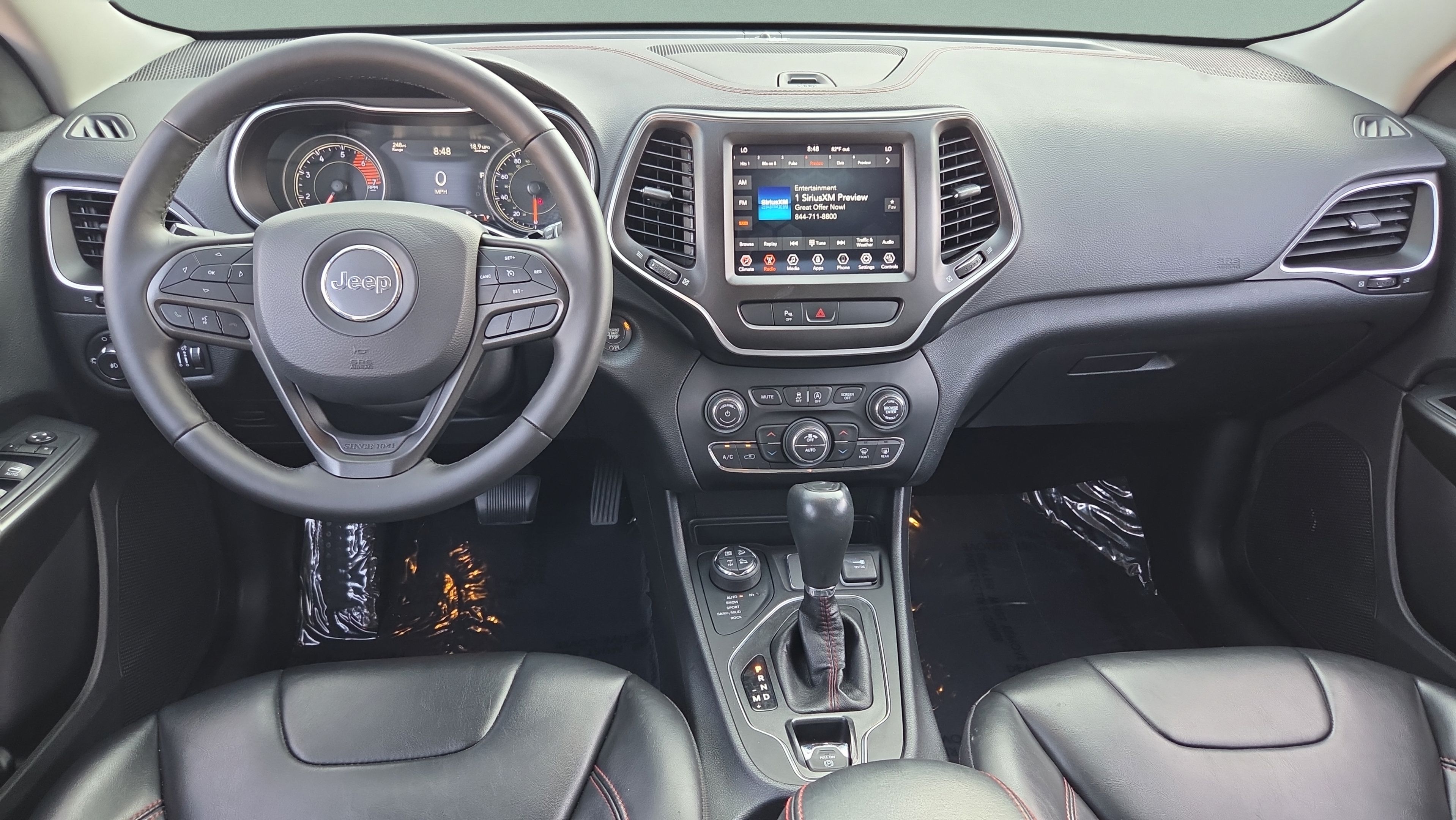 Used 2020 Jeep Cherokee Trailhawk w/ Cold Weather Group AWD/4WD image 12