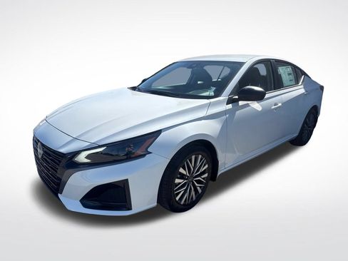 New 2026 Nissan Altima 2.5 SV FWD image 4