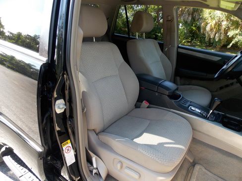 Used 2006 Toyota 4Runner SR5 RWD image 8