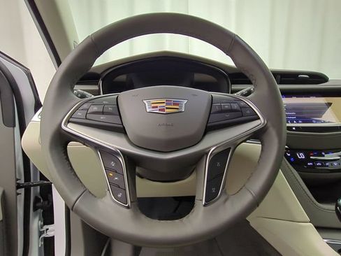 Certified 2024 Cadillac XT5 Premium Luxury w/ Technology Package AWD/4WD image 10