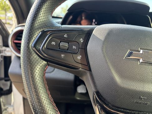 Used 2025 Chevrolet Trax RS w/ Driver Confidence Package image 25