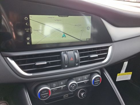 New 2025 Alfa Romeo Giulia AWD w/ Driving Assist Package image 8