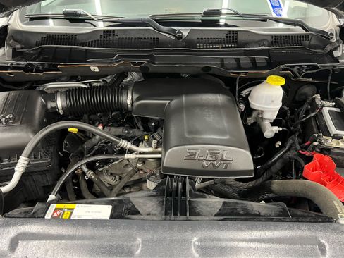 Used 2021 RAM 1500 Classic Warlock image 12