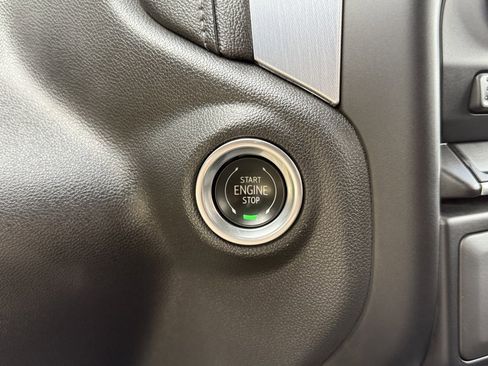 Certified 2021 GMC Sierra 1500 SLE image 39