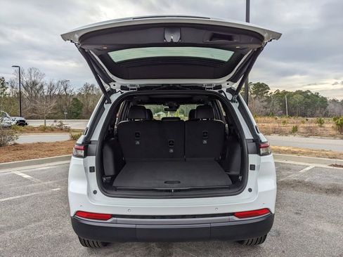 New 2026 Jeep Grand Cherokee Limited w/ Limited Altitude Package RWD image 41