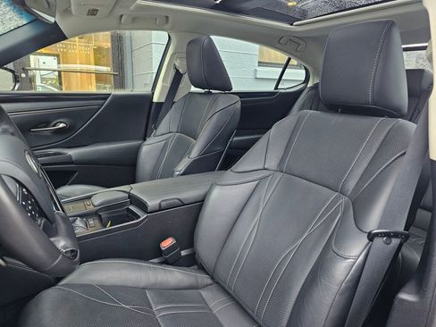 Used 2021 Lexus ES 350 w/ Luxury Package image 25