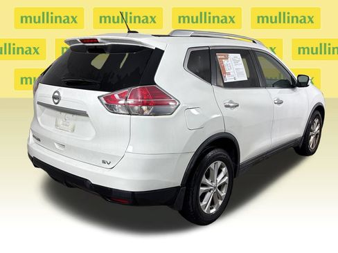 Used 2016 Nissan Rogue SV FWD image 4