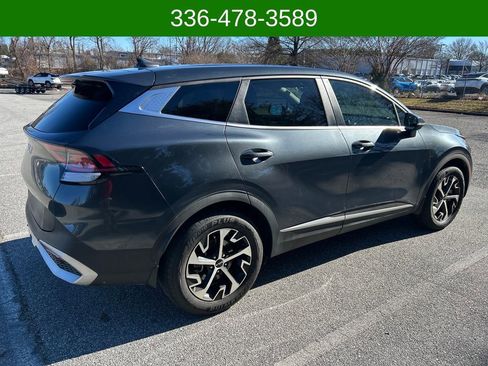 Used 2023 Kia Sportage EX image 5