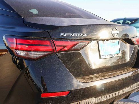 Used 2024 Nissan Sentra S image 9