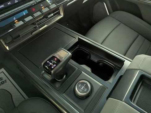 Certified 2025 GMC Hummer EV 3X image 29