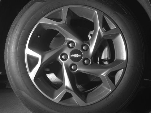 Used 2025 Chevrolet Trax LT w/ LT Convenience Package FWD image 10