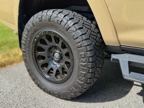 Used 2016 Toyota 4Runner TRD Pro AWD/4WD image 23