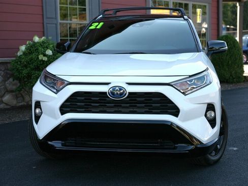 Used 2021 Toyota RAV4 XSE AWD/4WD image 2