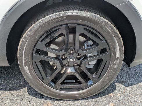 Certified 2024 Kia Telluride SX X-Line AWD/4WD image 9