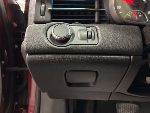 Used 2015 Chevrolet Malibu LT w/ Power Convenience Package FWD image 24
