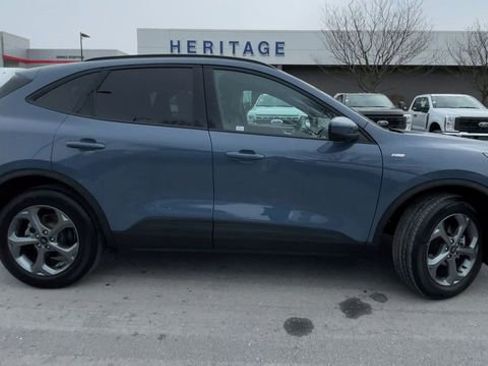 Used 2025 Ford Escape ST-Line Select image 9