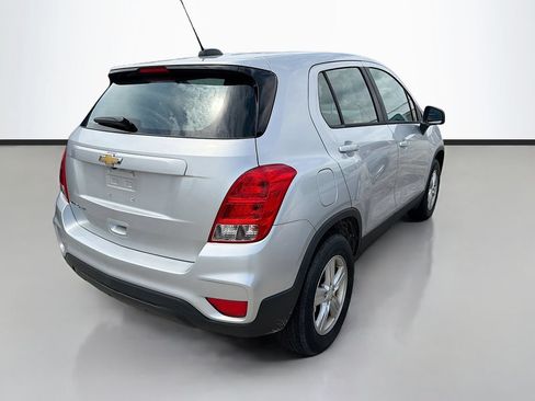 Used 2017 Chevrolet Trax LS AWD/4WD image 9