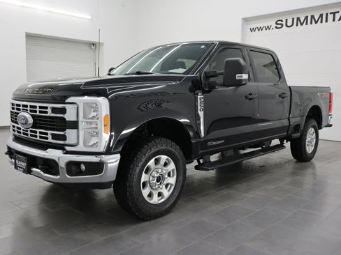 Used 2023 Ford F250 XLT w/ FX4 Off-Road Package image 7