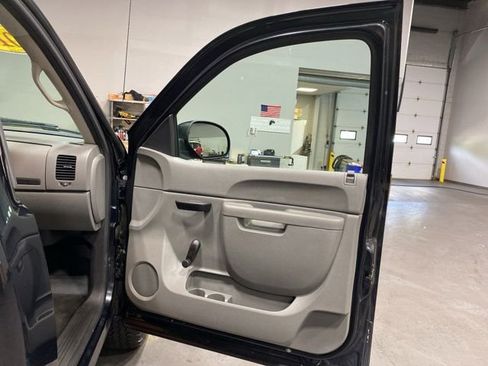 Used 2012 Chevrolet Silverado 1500 W/T AWD/4WD image 21