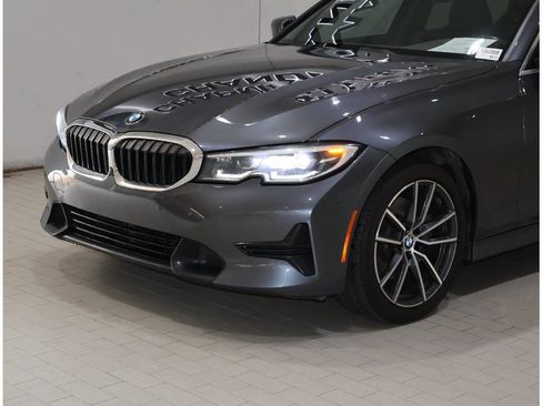 Used 2021 BMW 330i Sedan w/ Convenience Package RWD image 2