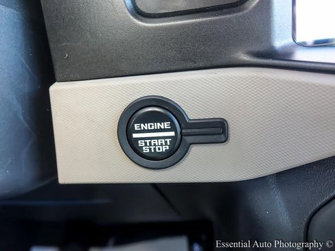 Used 2023 Ford Bronco Wildtrak image 15