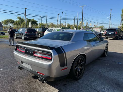 Used 2016 Dodge Challenger R/T Scat Pack w/ Leather Interior Group image 7