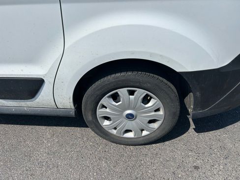 Used 2020 Ford Transit Connect XL image 9