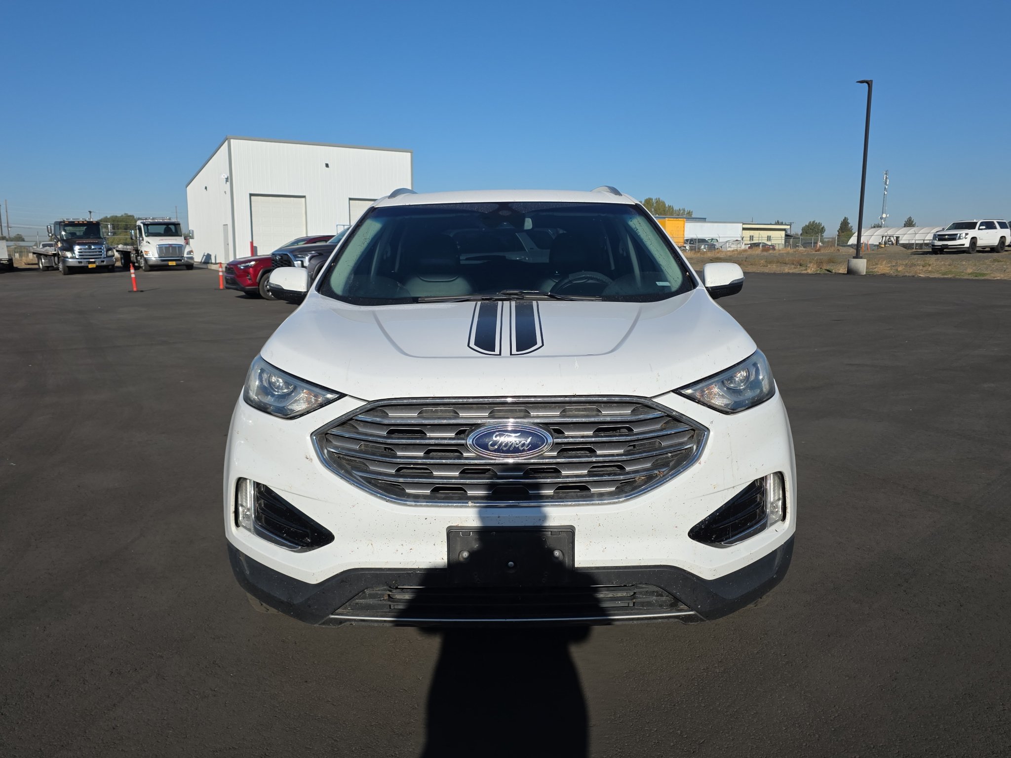 Used 2019 Ford Edge SEL w/ Equipment Group 201A AWD/4WD image 2