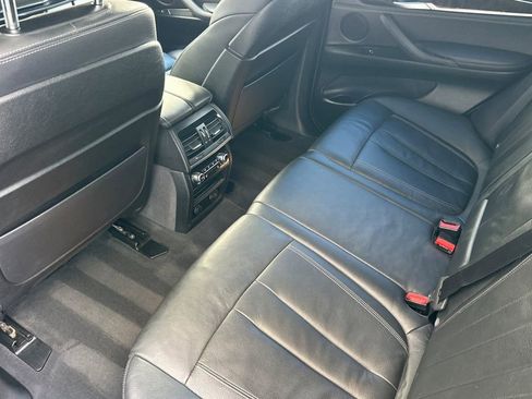 Used 2017 BMW X5 xDrive40e AWD/4WD image 12