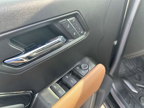 New 2026 GMC Canyon AT4 w/ AT4 Premium Package AWD/4WD image 17
