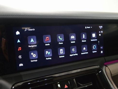 Certified 2025 Porsche Panamera image 27