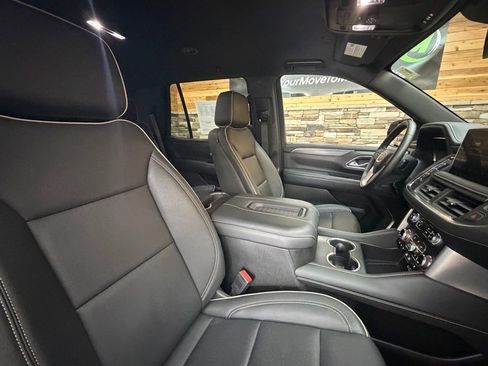 Used 2023 GMC Yukon SLT AWD/4WD image 15