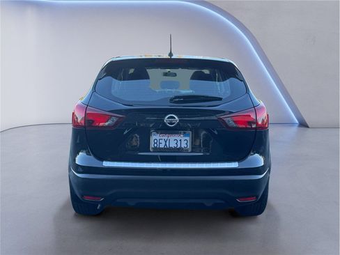 Used 2018 Nissan Rogue Sport S w/ S Appearance Package image 5