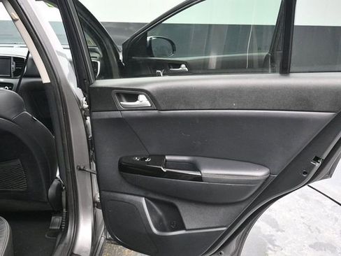 Used 2018 Kia Sportage EX w/ Option Group 040 image 12