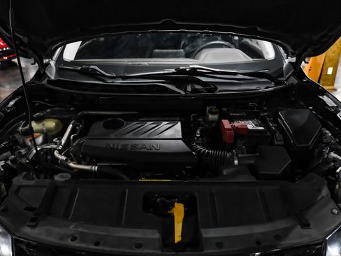 Used 2022 Nissan Rogue SV FWD image 45