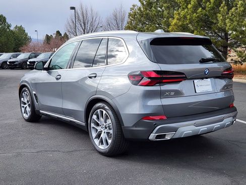 New 2026 BMW X5 xDrive50e w/ Climate Comfort Package AWD/4WD image 3