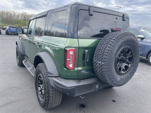 Used 2025 Ford Bronco Badlands AWD/4WD image 3