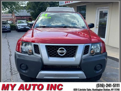 Used 2014 Nissan Xterra X AWD/4WD image 2