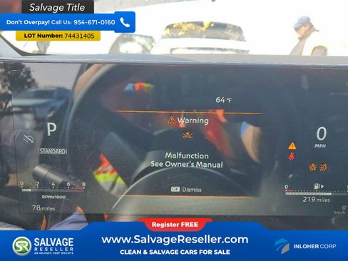 Used 2025 Nissan Kicks SR FWD image 12