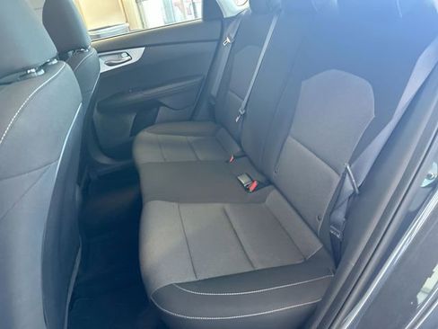 Certified 2023 Kia Forte LXS w/ LXS Technology Package FWD image 25
